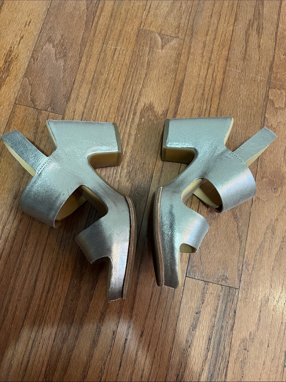 Kork-Ease Gold Metallic Platform Sandals - Picture 3 of 4